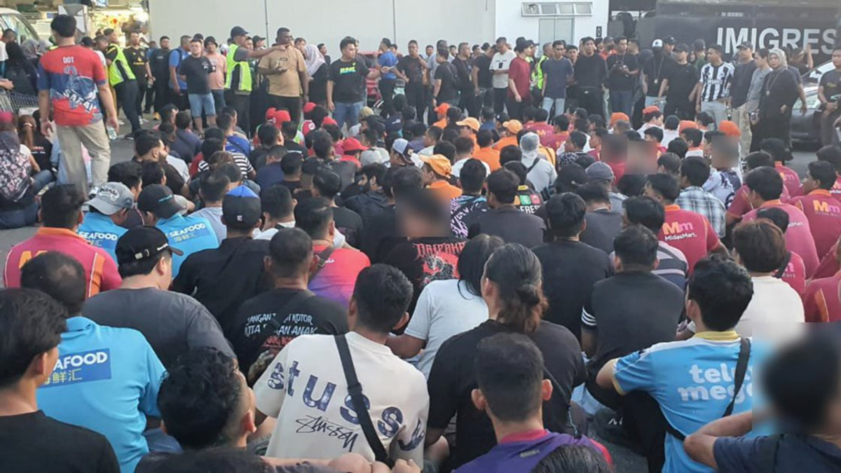 226 Migrants Held in Johor Crackdown as Authorities Dismantle Passport Smuggling Network