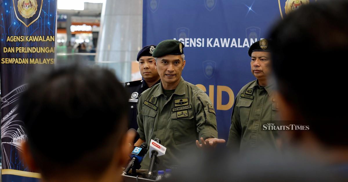 Malaysia Airlines Pilot's Baggage Cleared by AVSEC, Not MCBA Border Officials