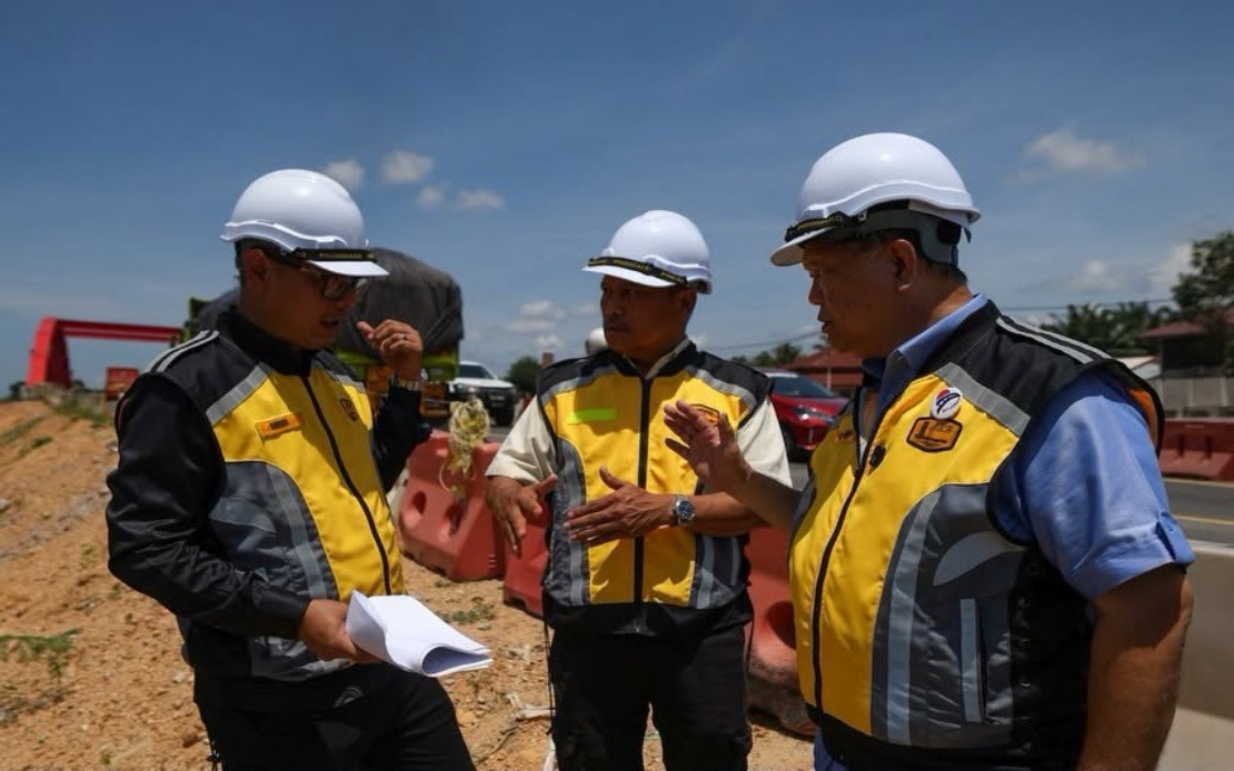 Works Minister Demands Acceleration of Sungai Durian Bridge Project After Multiple Delays