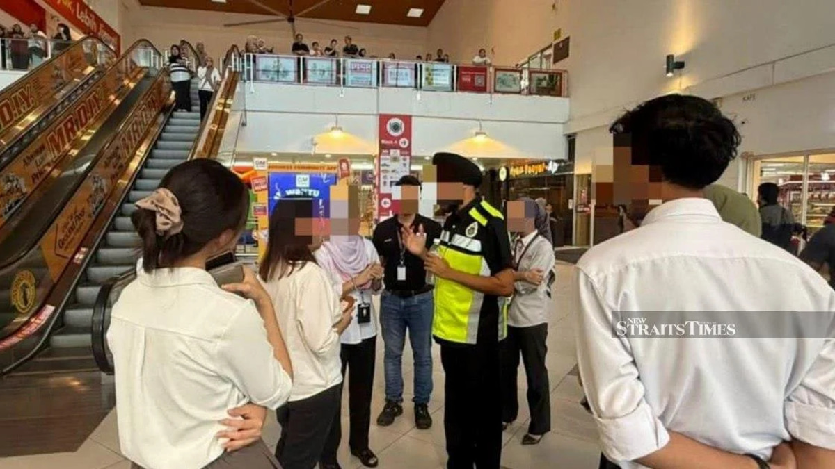Immigration Department Arrests 86 Undocumented Migrants at Klang Shopping Mall