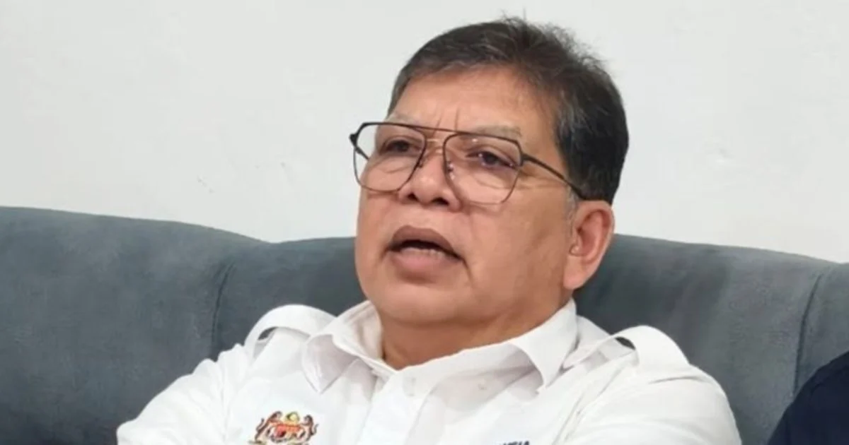 Speaker notified of Hamzah's reappointment as opposition leader