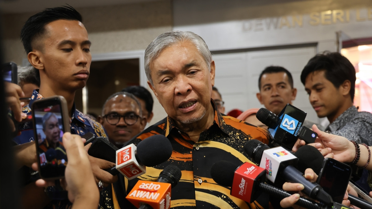 Zahid Demands Accountability for Those Behind TH Mismanagement Scandal