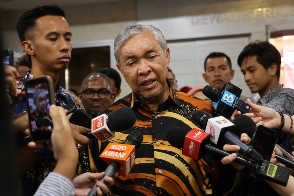 Zahid Demands Accountability for Those Behind TH Mismanagement Scandal