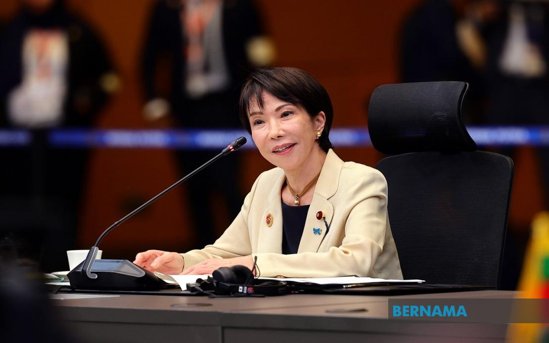 Japan's Takaichi Urges Oman to Ensure Free Passage Through Strait of Hormuz