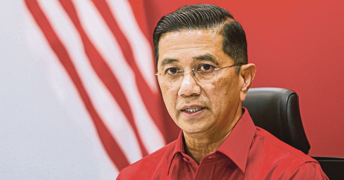 Azmin Dismisses Hadi's Claims Over Bersatu's PN Membership Status