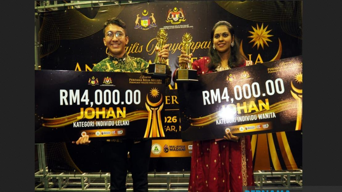 Young Syariah Lawyer and Teacher Recognized for Community Leadership at Melaka Youth Awards
