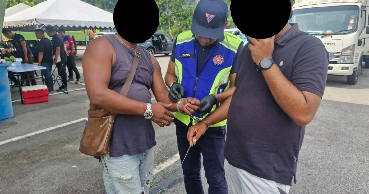 Timber Lorry Driver Arrested After Drug Test Comes Up Positive at Kuala Lumpur Toll Gate