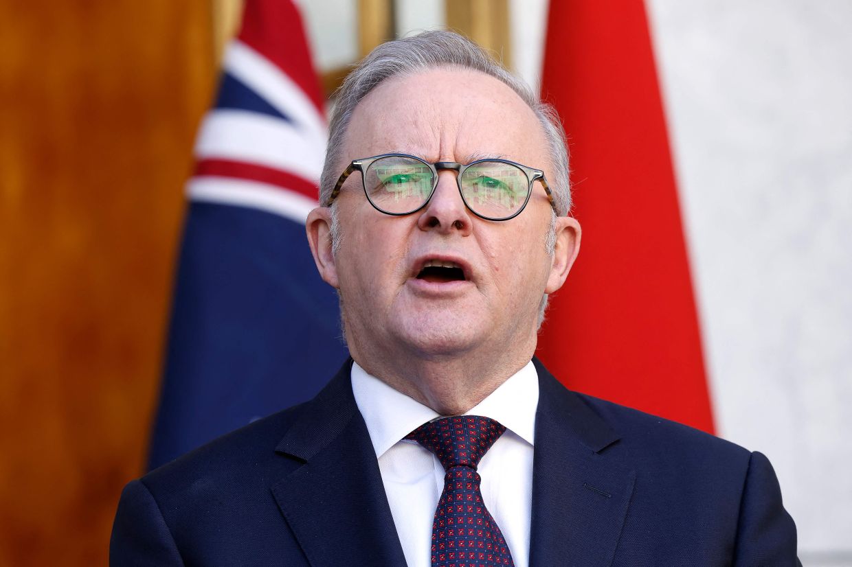 Albanese Refuses Apology Over Takaichi Melon Joke Amid Diplomatic Controversy