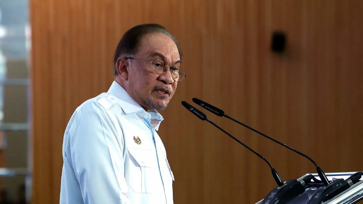 Anwar Rejects Accusations of Partisan Development Spending, Defends Federal Distribution Formula