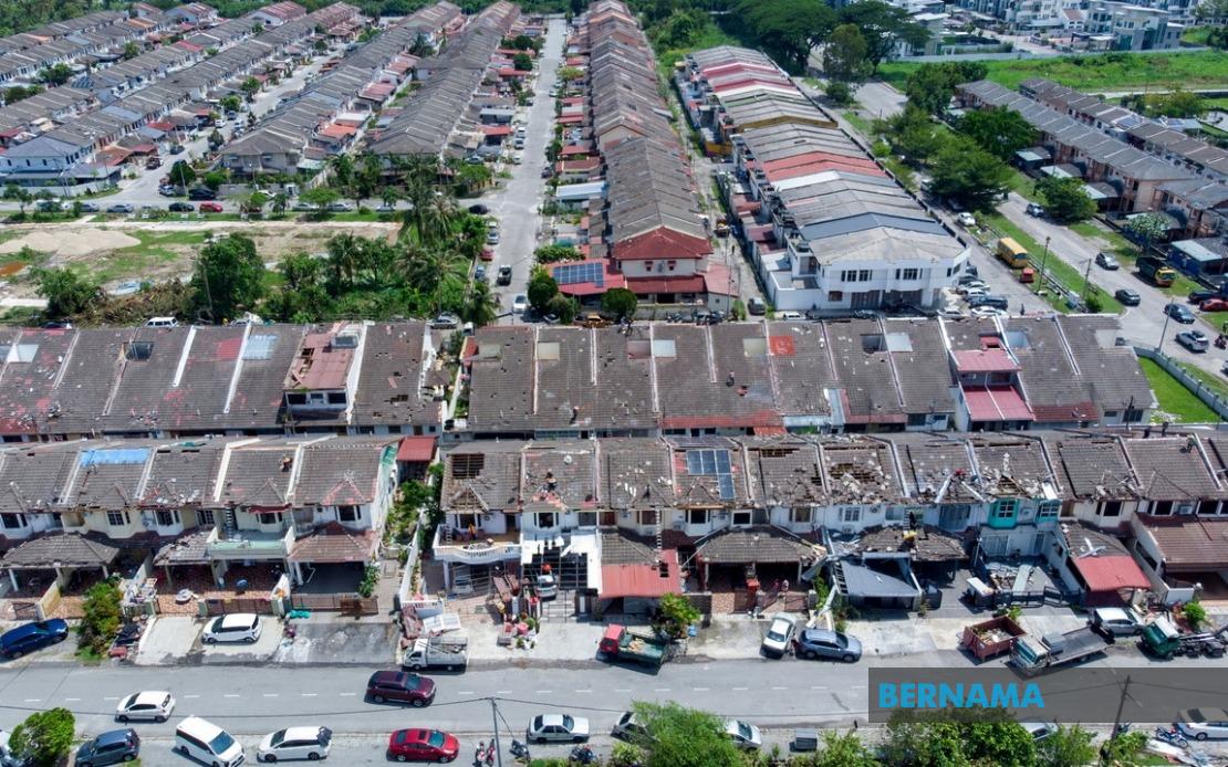Police Lock Down Storm-Ravaged Bercham Areas To Deter Looters