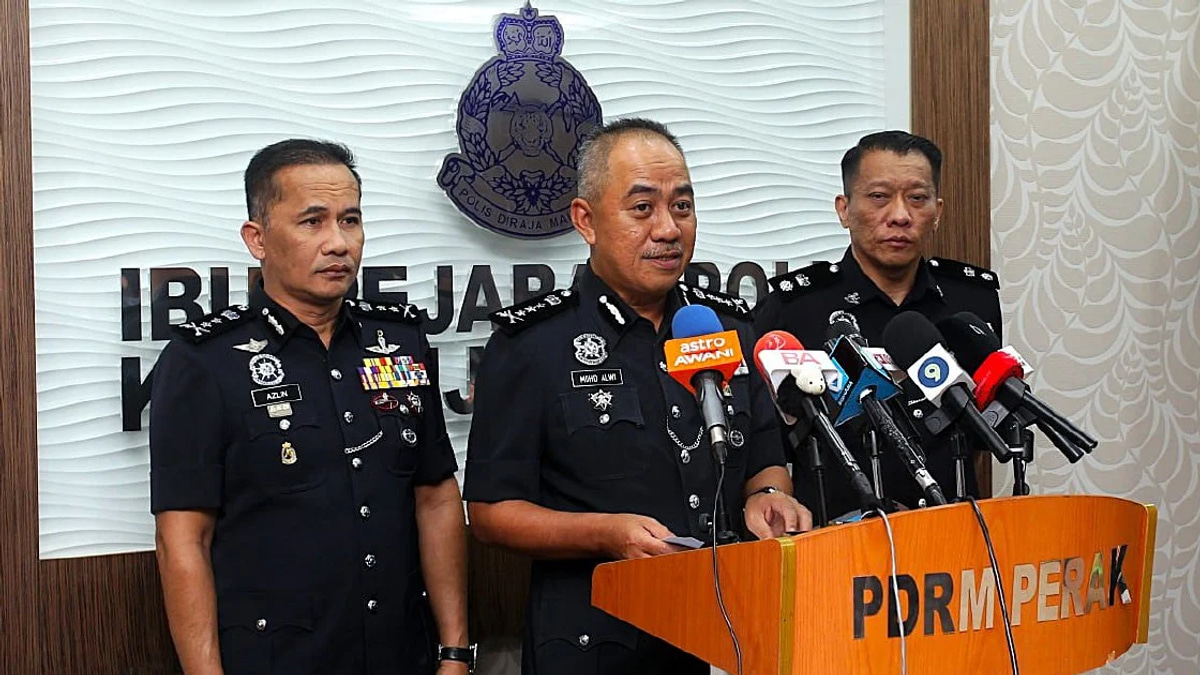 Five arrested in scratch-and-win scheme that fleeced elderly Malaysians of RM77,000