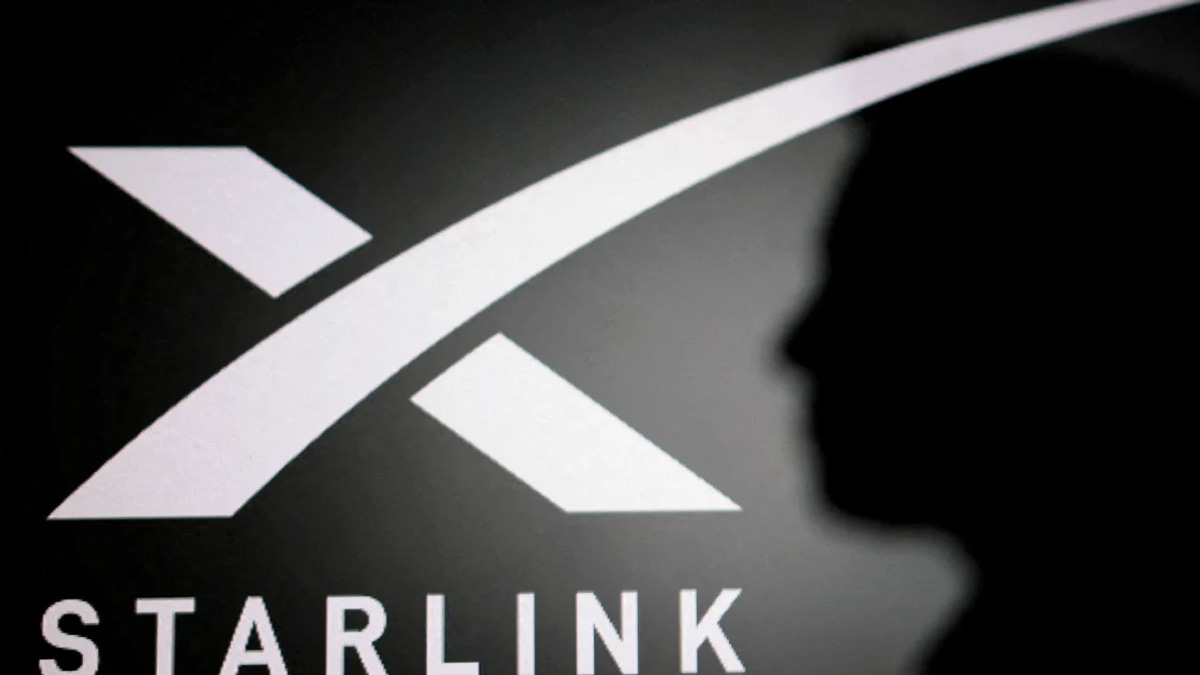 Israel Smuggled Starlink Devices Into Iran to Aid Protesters, Ex-PM Admits
