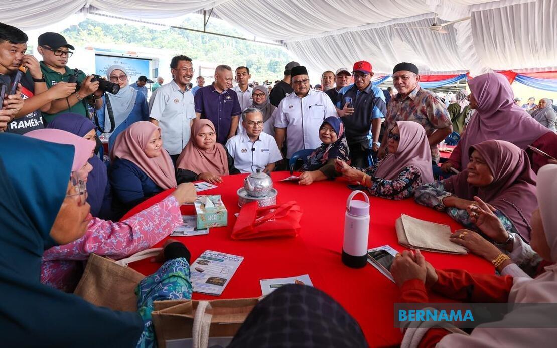 Fahmi Defends PH's Manifesto Launch Timing Ahead of Johor Poll