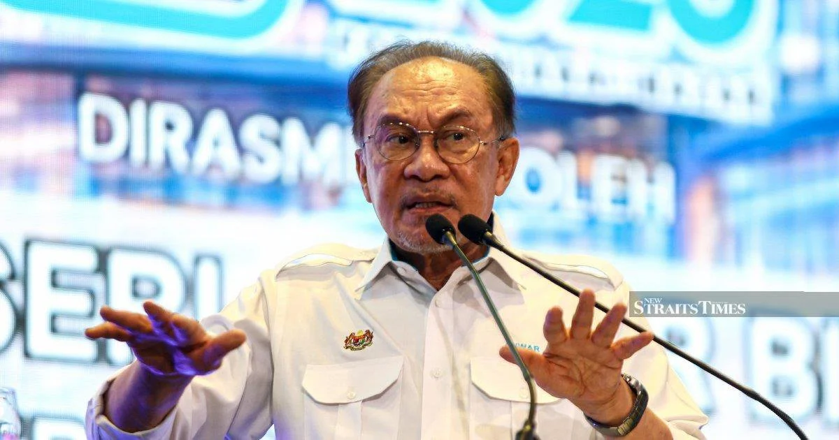 Anwar Urges Melaka DAP to Reconsider State Government Exit