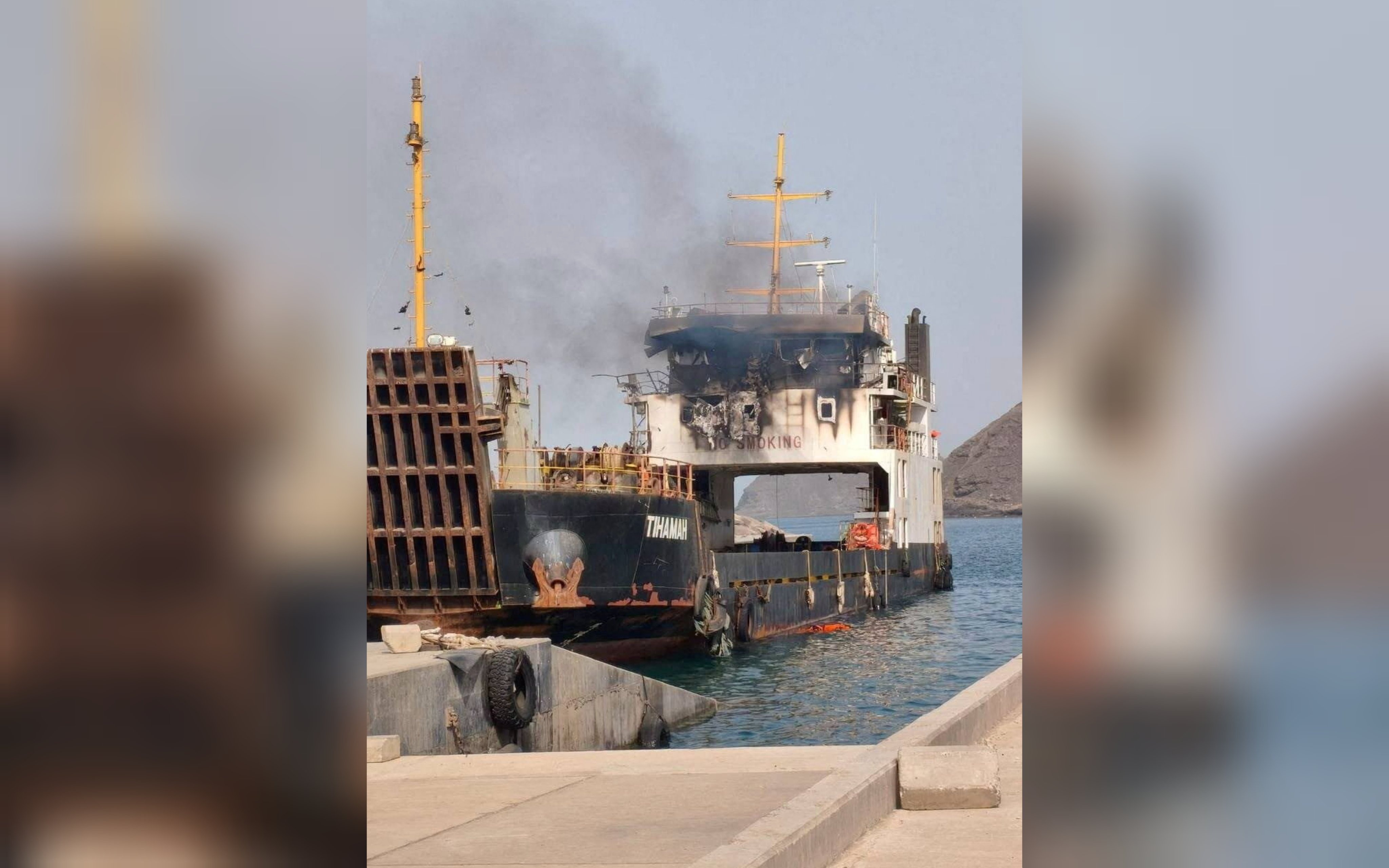 Six Killed in Houthi Missile Strike on Food Supply Vessel in Red Sea Strait