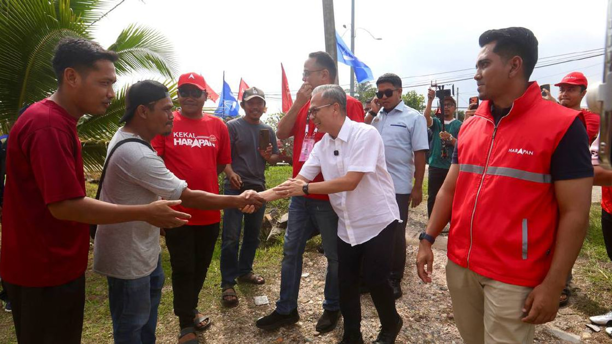 Fahmi Appeals to Voters to Steer Clear of Sensitive 3R Topics During Negri Sembilan Campaign