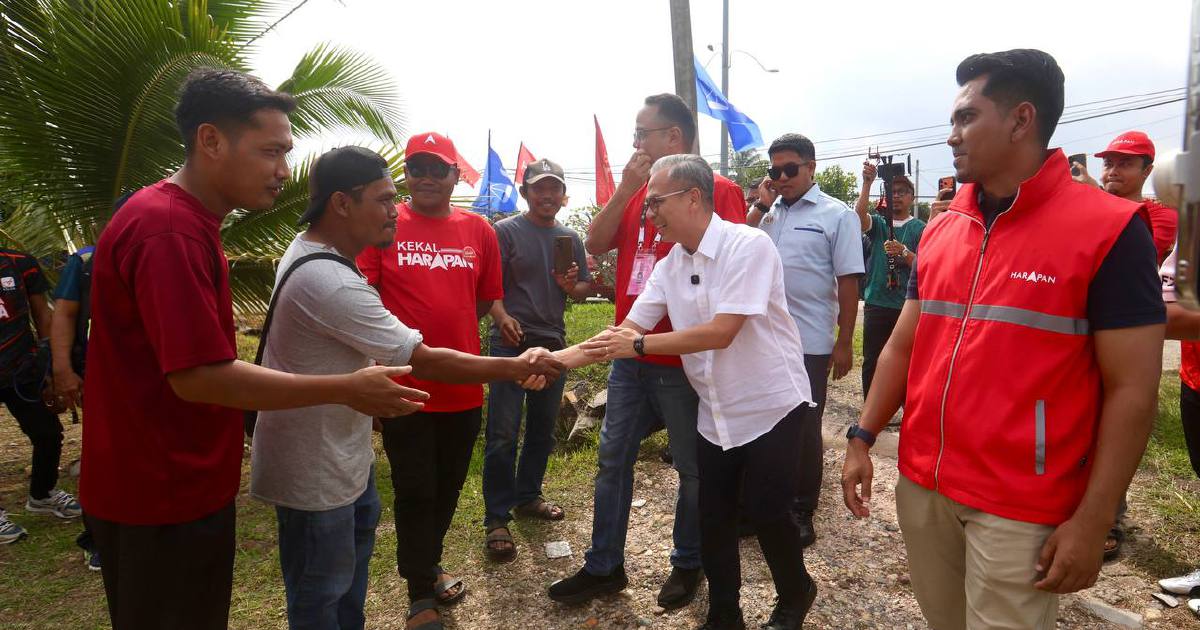 Fahmi Appeals to Voters to Steer Clear of Sensitive 3R Topics During Negri Sembilan Campaign