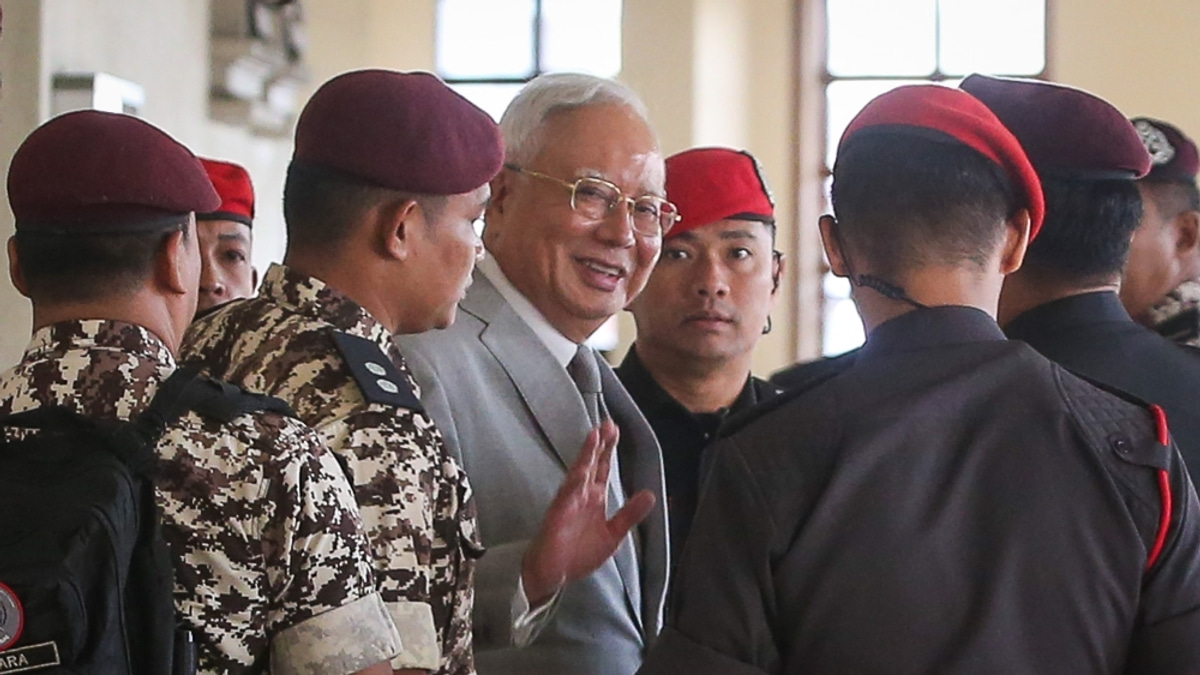 Former PM Najib Scheduled for Cardiac Procedure at Serdang Hospital