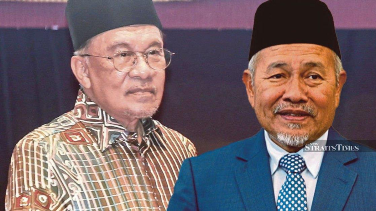 Anwar sends legal demand to PAS deputy over alleged parliamentary defamation