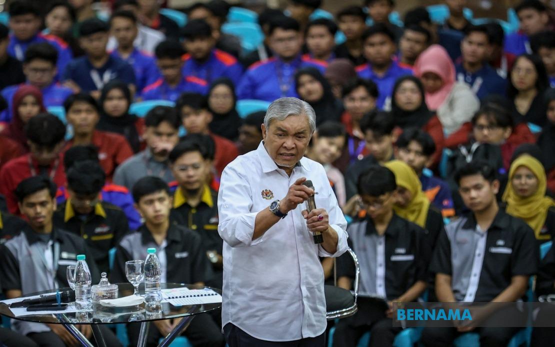 DPM Zahid Calls On Gig Workers To Embrace TVET Training For Better Career Prospects