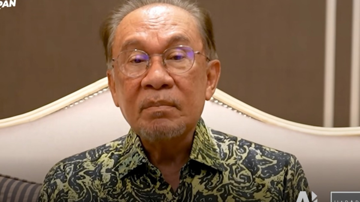 Anwar Urges Military and Police to Back PH in Negeri Sembilan Election
