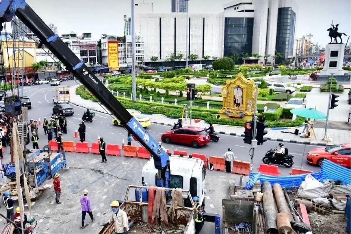 Bangkok evacuates 60 residents after subway construction triggers road collapse