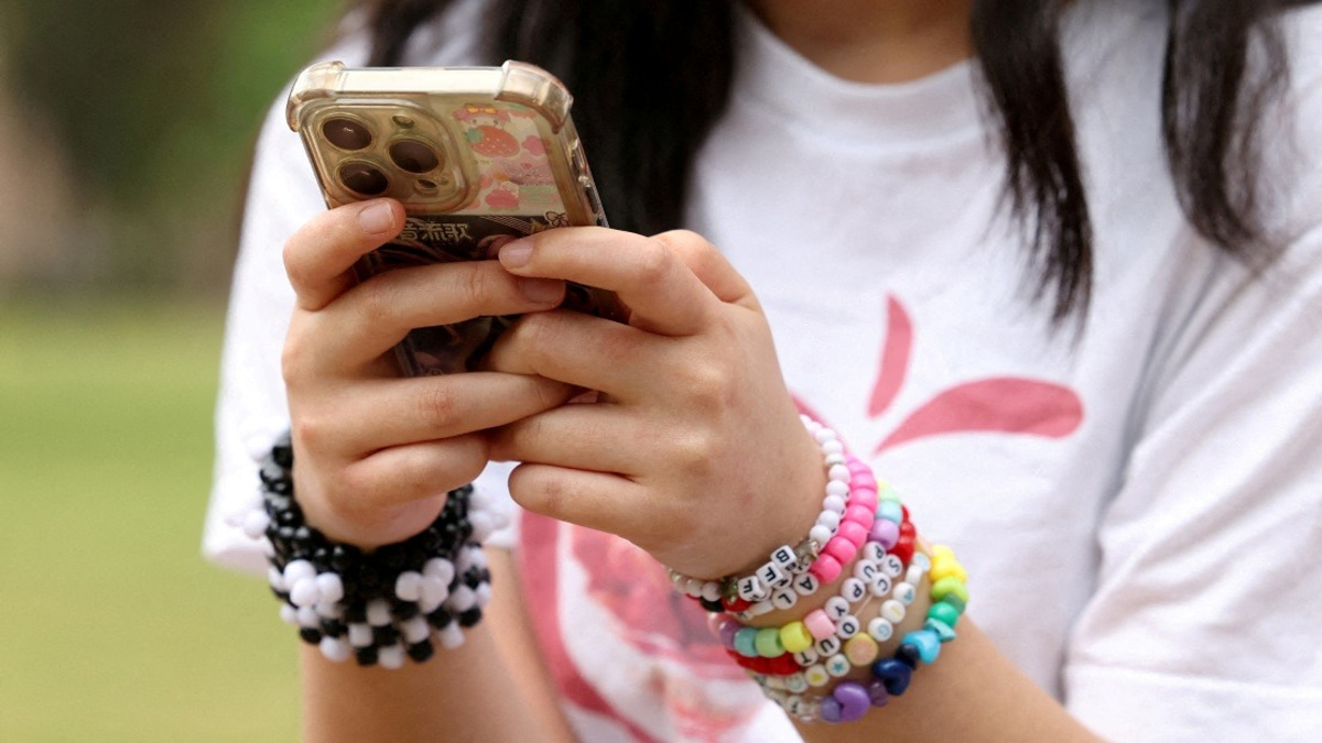 EU Gathers Momentum for Social Media Ban on Children, Led by Ireland's Presidency
