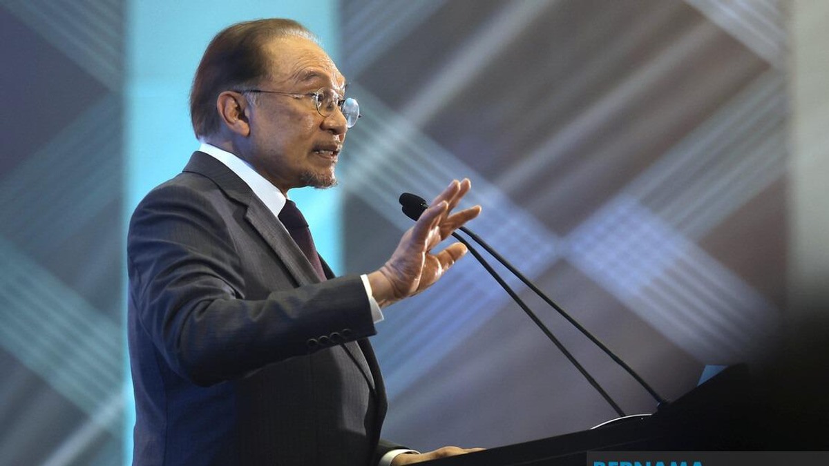 Malaysia Must Adopt Unified Security Strategy Against Advanced Threats, Anwar Says