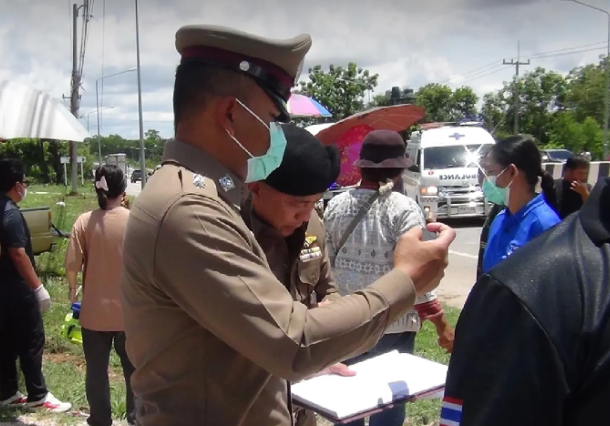 Ten monks killed as child drives truck into Thai Buddhist procession