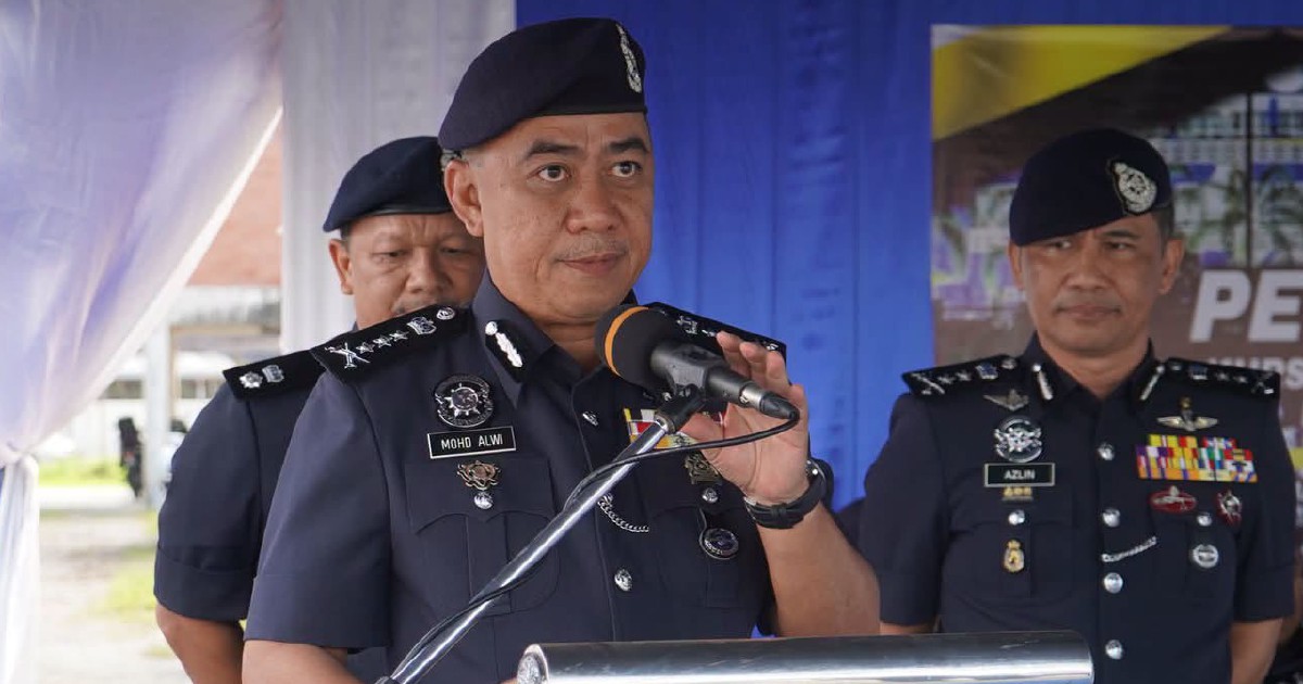 Police Dismantle Online Scam Syndicate in Ipoh Raids, Arrest 18 Chinese Nationals