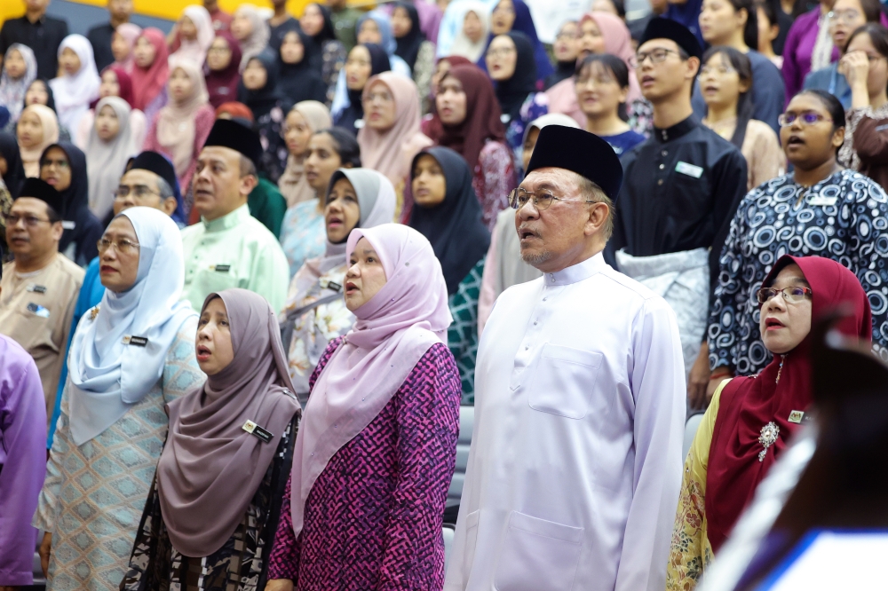 Resistance to Change Remains Greatest Obstacle to Malaysia's Reform Agenda, Anwar Says