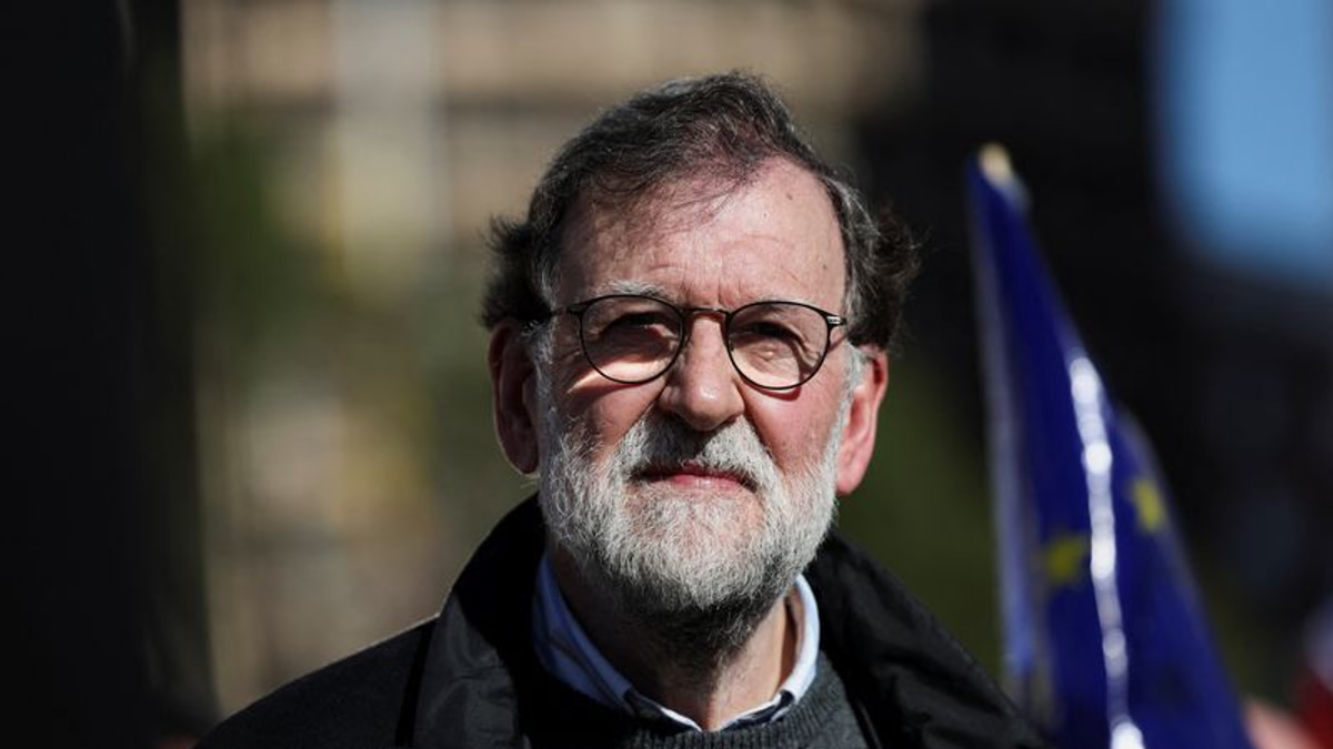 Spain's Government Apologises for Rajoy's Controversial Column Questioning France Team's 'Frenchness'