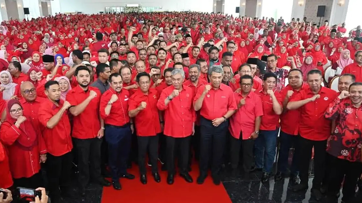 Ahmad Zahid Delegates Negeri Sembilan Seat Negotiations to State BN Leadership