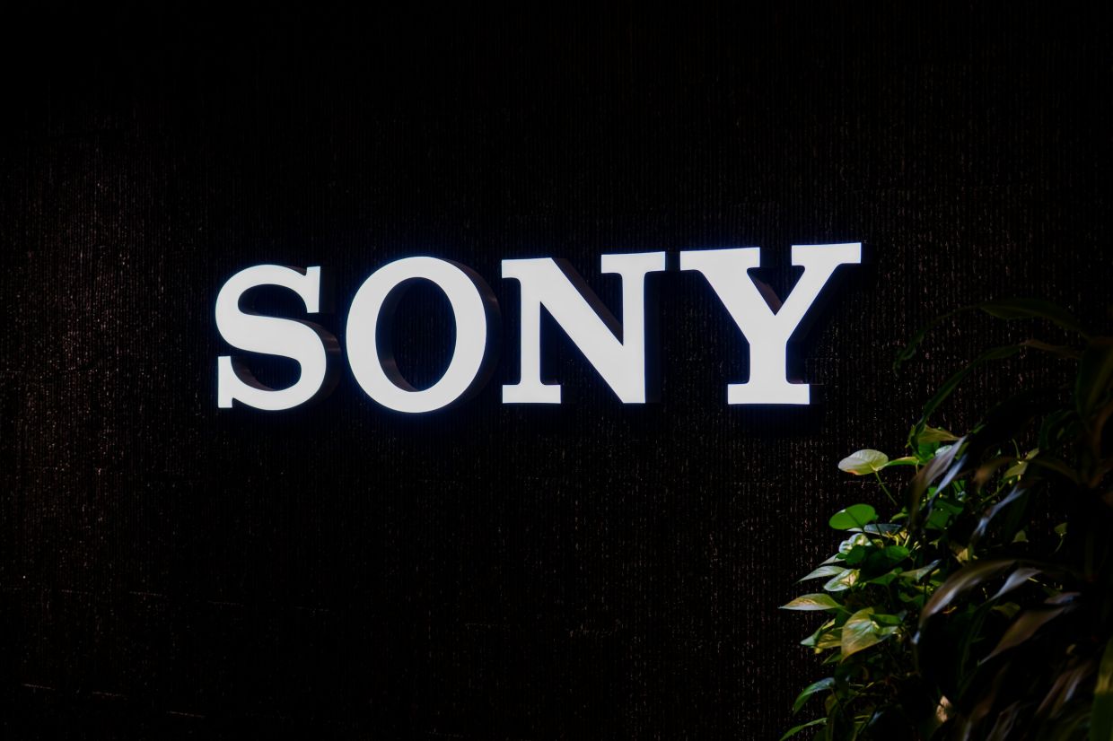 Sony's Digital-Only Games Shift Sparks Major Backlash from Gamers Worldwide