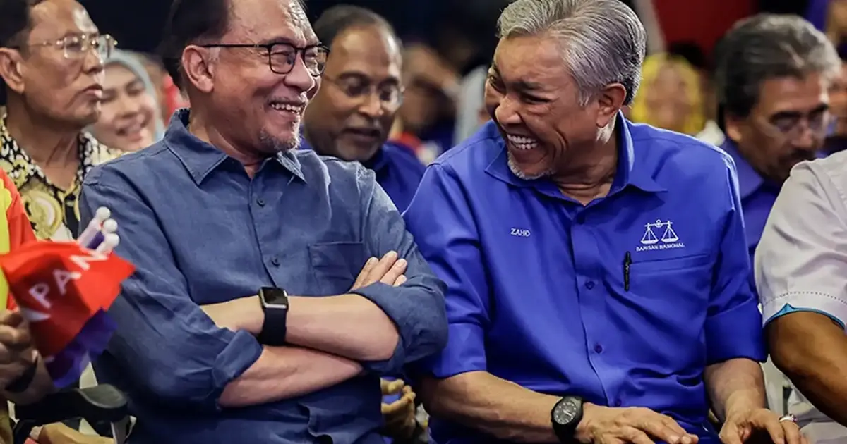 Zahid Fires Back at Anwar With Poetic Riposte, Reaffirms BN's Coalition Commitment
