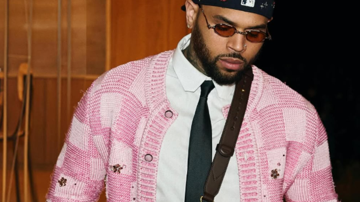 Chris Brown Ordered to Pay RM53mil Over Dog Attack on Housekeeper