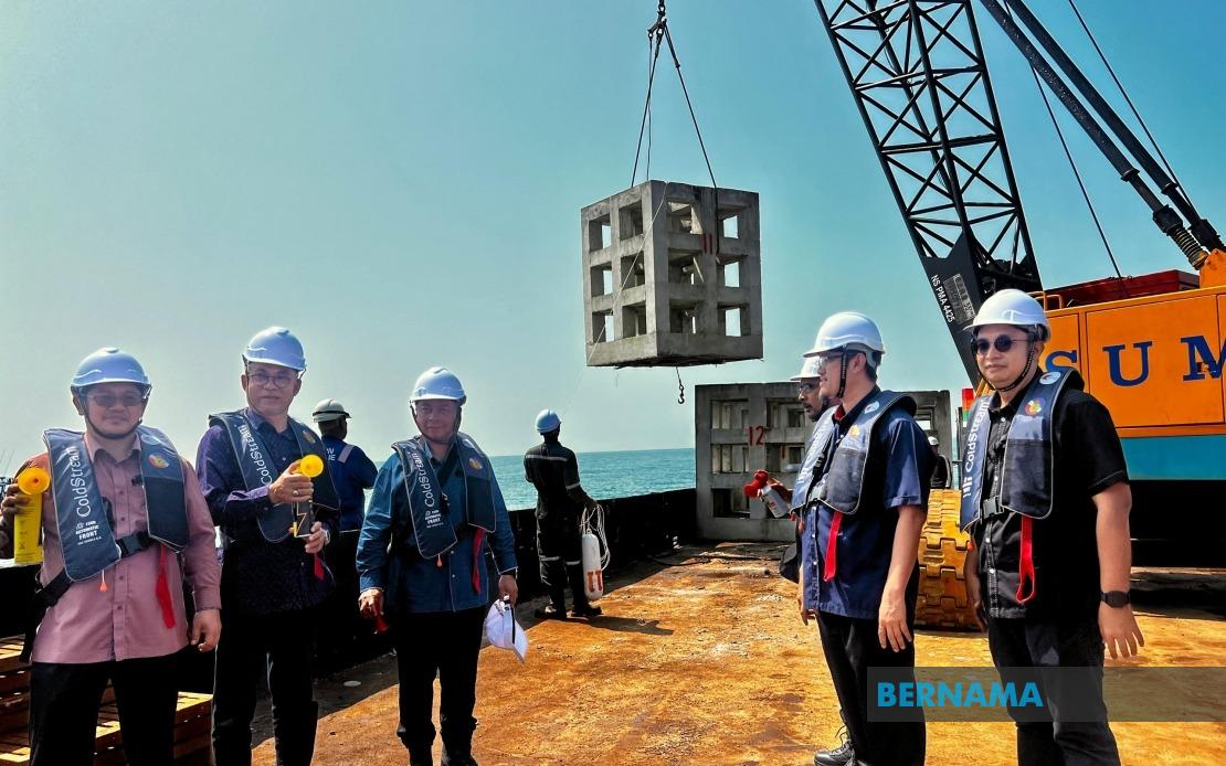 Artificial Reefs Deployed in Kelantan Waters to Protect Small-Scale Fishers and Boost Breeding Grounds
