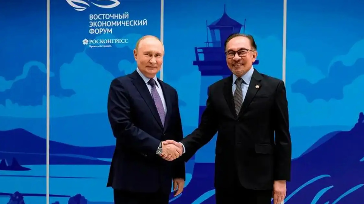 Anwar Ibrahim to Explore Fuel Supply Opportunities During Russia Visit, Including Putin Talks