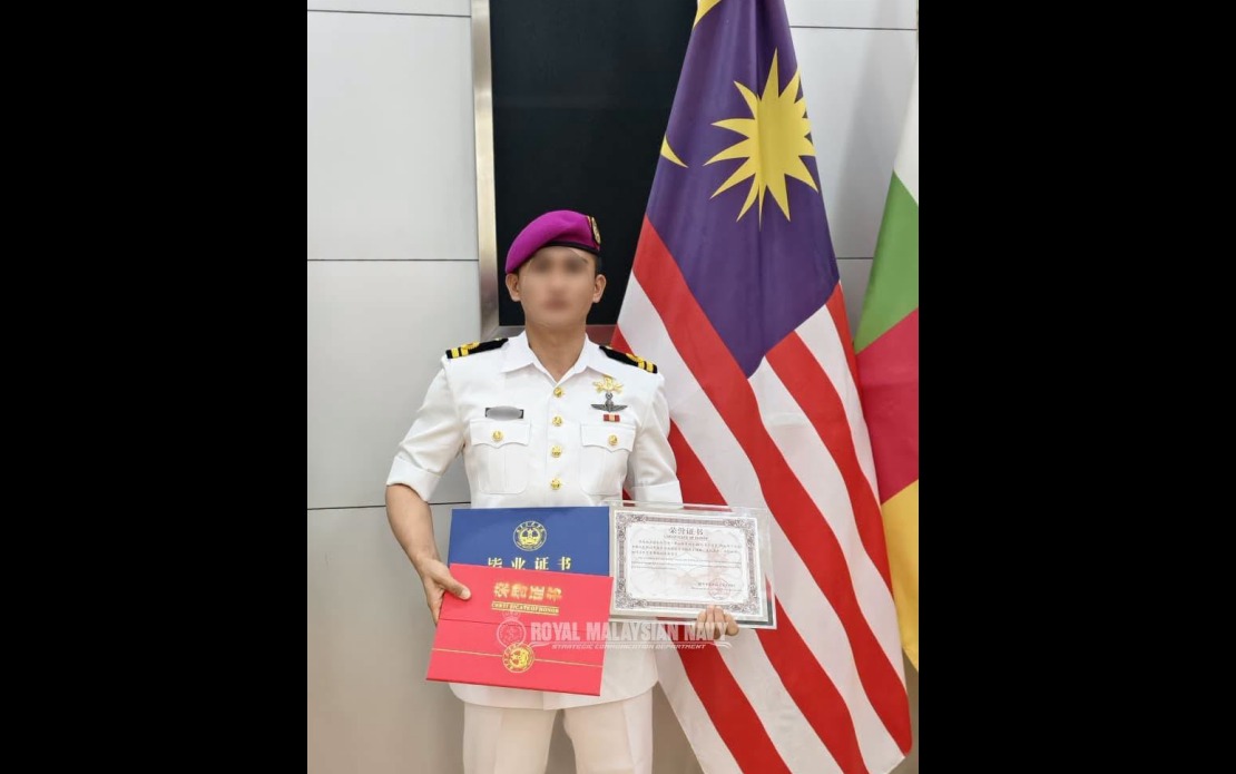 Sultan Sharafuddin Praises PASKAL Officer's Top Sniper Training Achievement in China