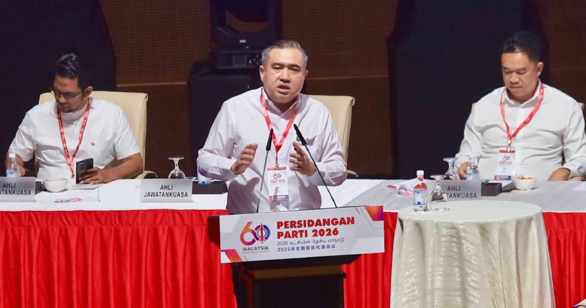 DAP Endorses Anwar's Push to Scrap AUKU, Demands Broader Reform Agenda