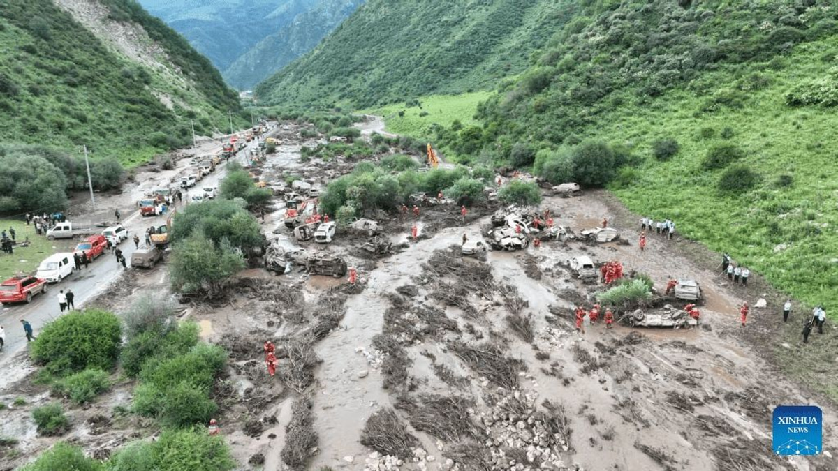 Deadly flash floods in China's Gansu as Typhoon Noul brings torrential rain across south