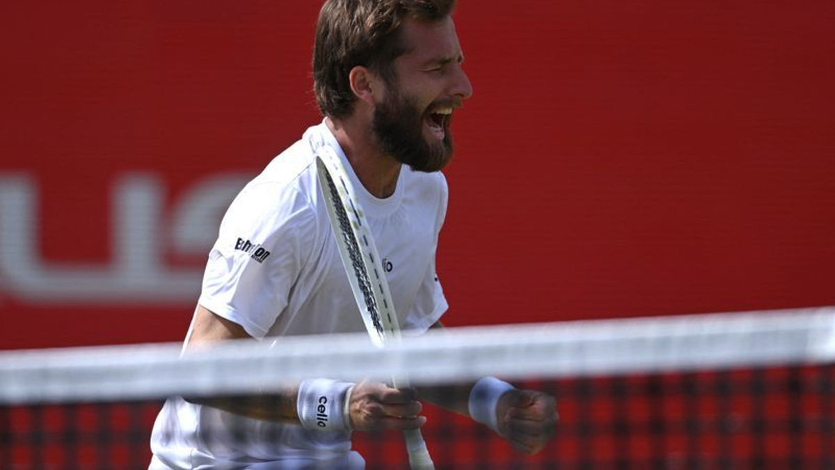 Moutet's Queen's Windfall Wiped Out by Profanity Fine