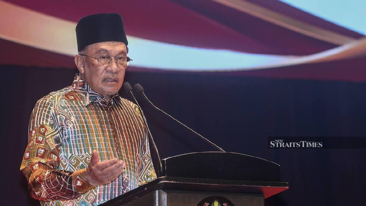 Anwar Urges Digital Transformation of Islamic Preaching to Harness Technology and Wisdom