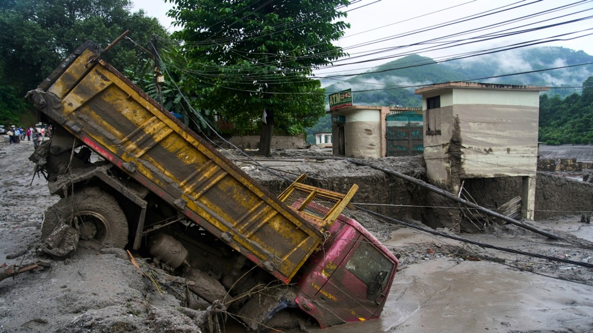 Nepal Issues Fresh Flood Alert As Bhote Koshi River Flow Intensifies