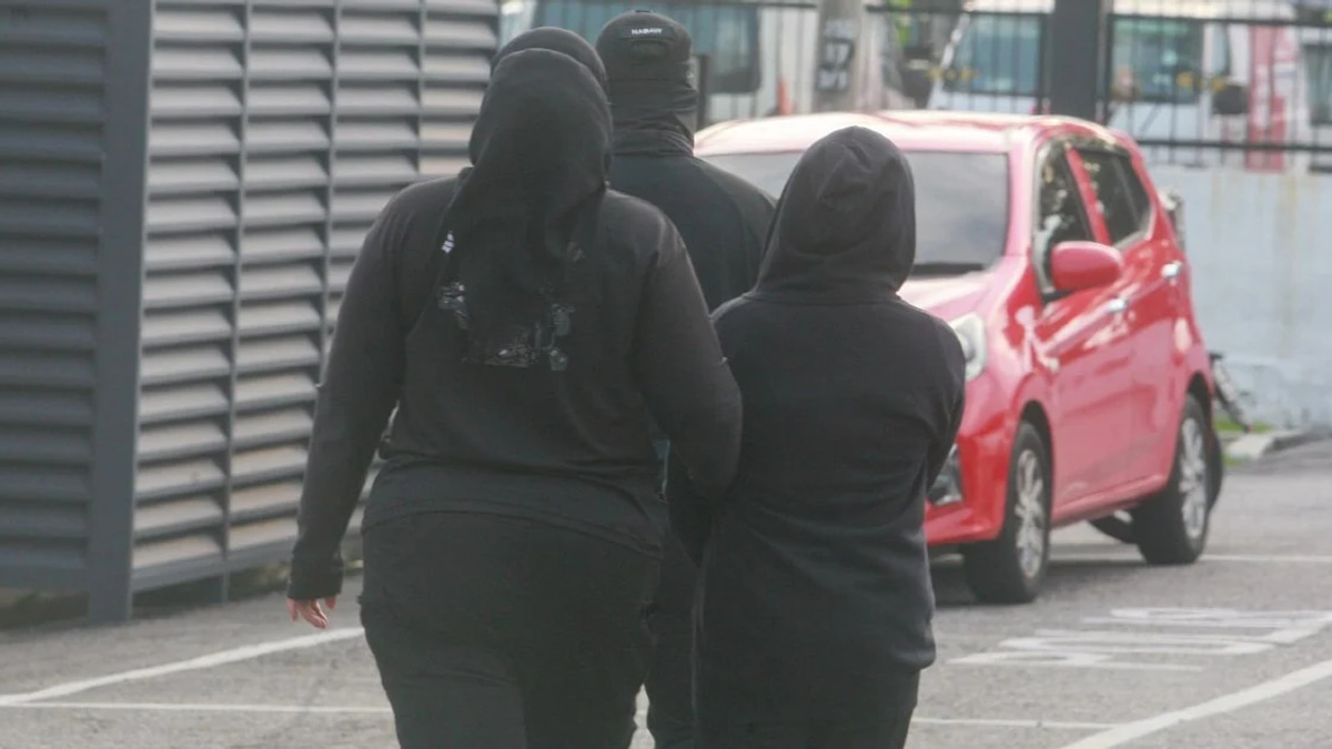 Teenage Girl Charged with Attempted Murder in Banting School Stabbing Incident