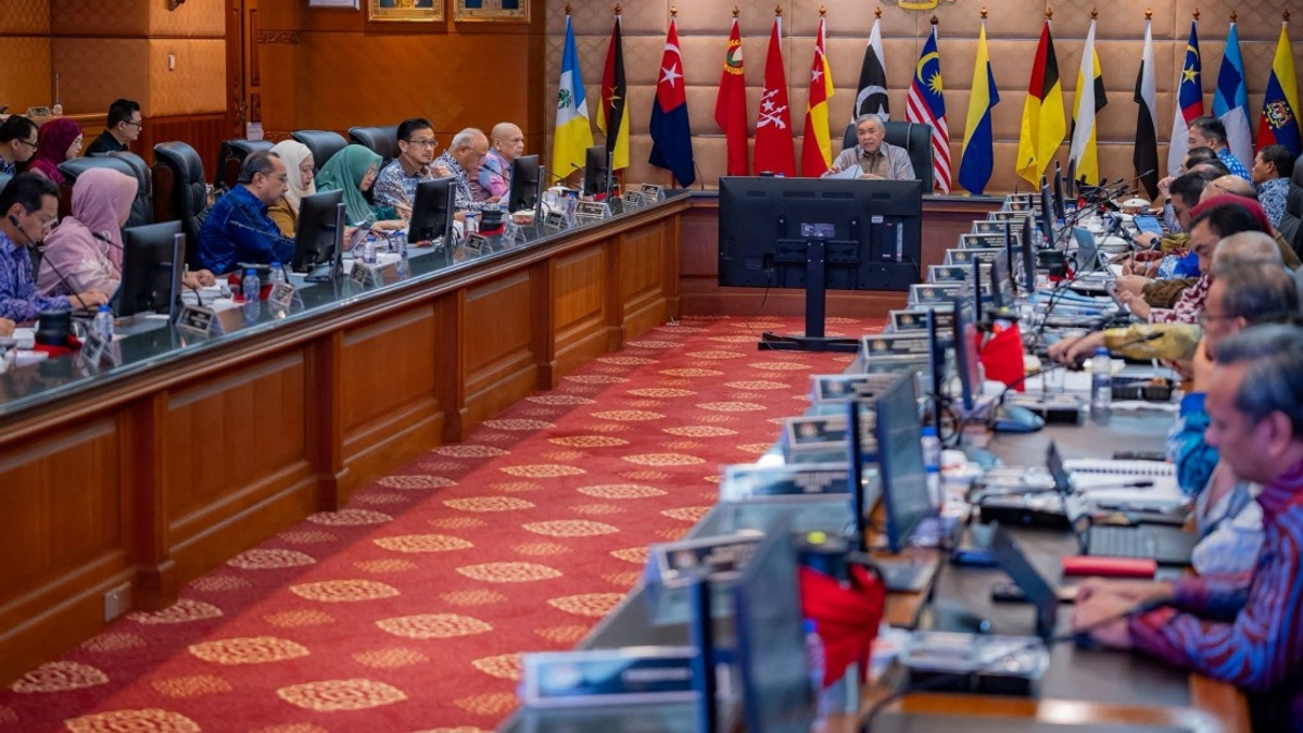 Malaysia Maps Strategic Path for Local Rice Industry While Shielding Vulnerable Households