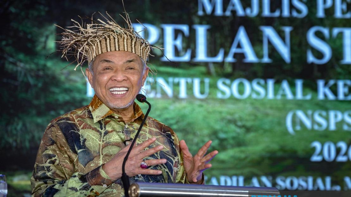 Ahmad Zahid Calls For Prayers As Anwar Recovers From Hernia Surgery