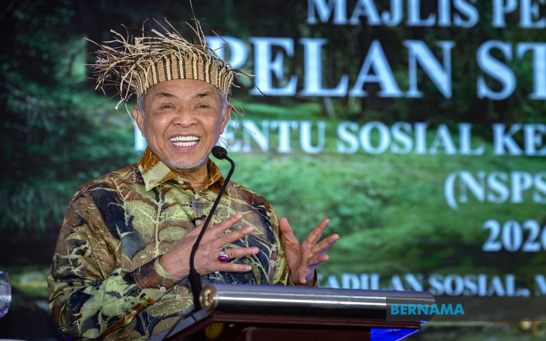 Ahmad Zahid Calls For Prayers As Anwar Recovers From Hernia Surgery