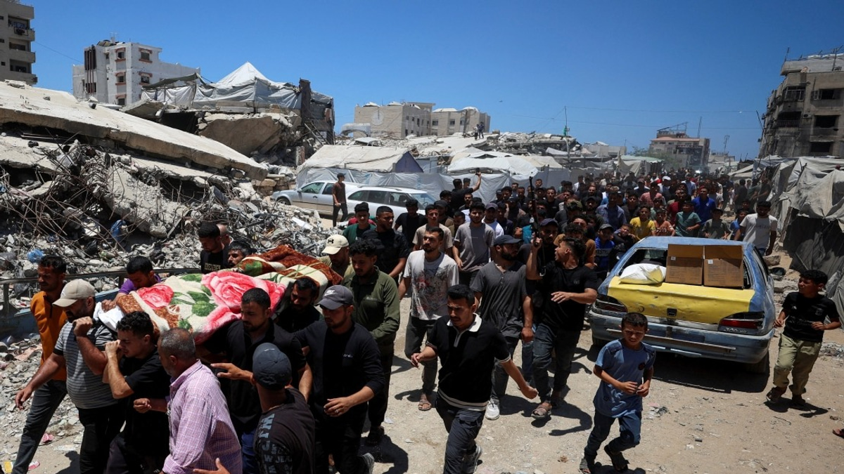1,021 Palestinians Killed Since Gaza Ceasefire as Overall Death Toll Reaches 73,032