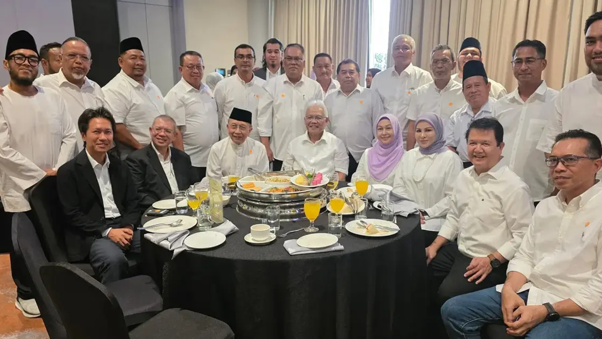 Hamzah Takes Helm of Wawasan as Party Restructures Leadership